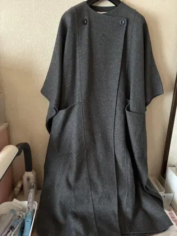 CLOCHE 그레이 케이프 코트 버튼 포함