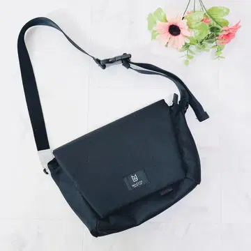 MILESTO Hutte 숄더백 S 사코슈