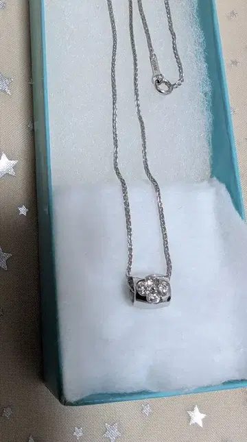 실버 꽃 모티브 목걸이