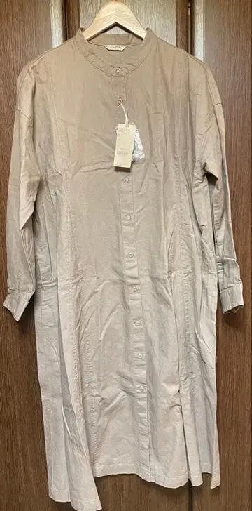 스튜디오 클립 걸칠 수 있는 셔츠 원피스