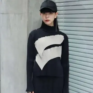 KOTOHAYOKOZAWA TODO WAVE LONG-SLEEVE TOP