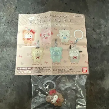 헬로키티 메지루시 액세서리 라떼곰 디자인