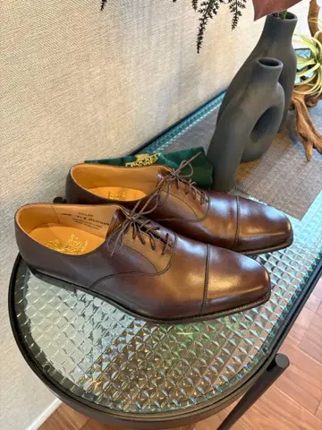 브라운 캡토 드레스 슈즈