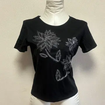 자유구 티셔츠 [ 38 ] 블랙 플라워 자수 온워드 카시야마