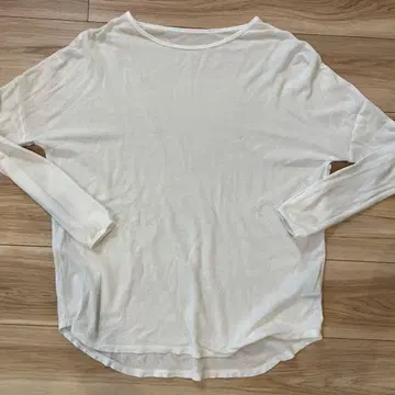 플라주 plage 화이트 티셔츠 메쉬?