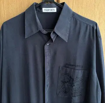 PIA SPORTS 프린트 블랙 긴팔 셔츠