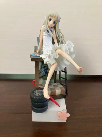 그날 본 꽃의 이름을 우리는 아직 모른다 멘마 피규어