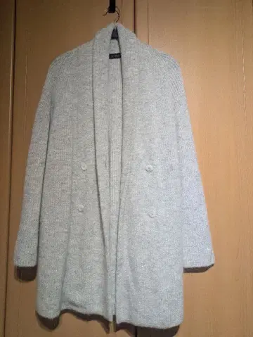 그레이 더블 버튼 니트 가디건