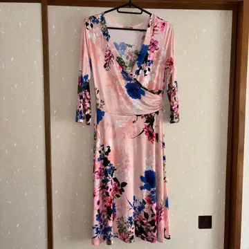 TOUCH9 꽃무늬 랩 드레스