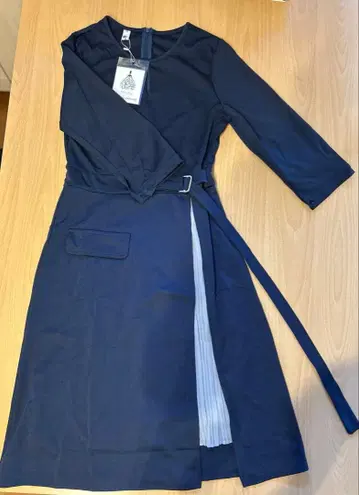 네이비 원피스 플리츠 절개