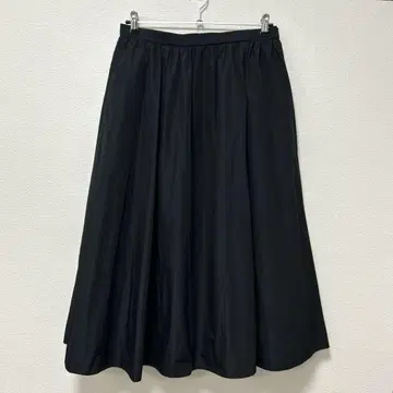 23구 [세탁 가능] 루미에르 타프타 플레어 스커트 블랙 사이즈 44