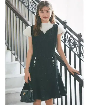 토코 클로젯 1회 착용 포켓 비쥬 트위드 오버롤 스커트 ( 블랙 )