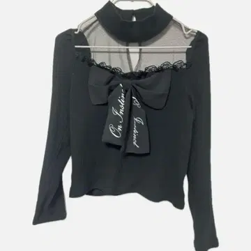 앙크루즈 상의 니트 리본