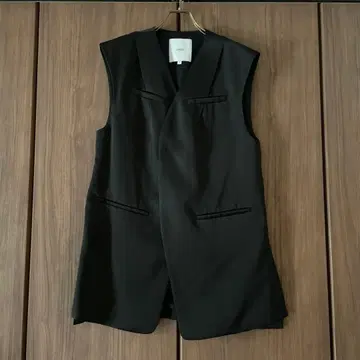 UN3D. 새틴 베스트