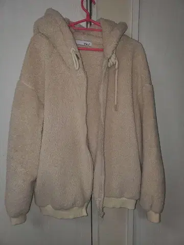 캐널진 Via.j 보아 플리스 자켓 후드 부착 베이지