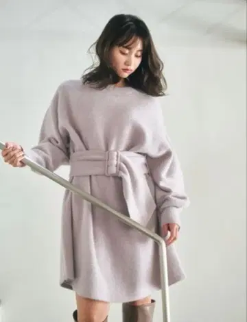 [스나이델] 벨티드 니트 원피스 라벤더