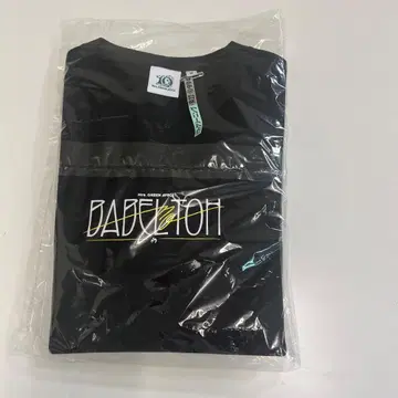 미세스 그린애플 바벨탑 T셔츠 블랙 M 클리닝 완료