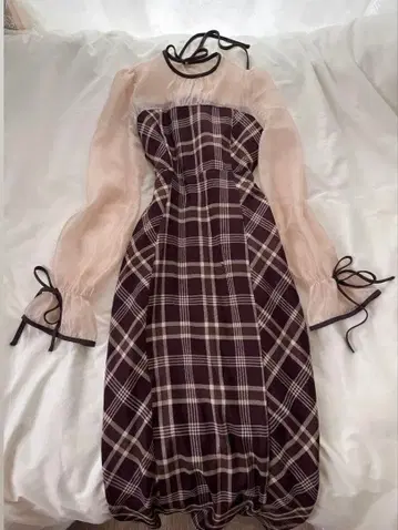 체크 무늬 시스루 원피스