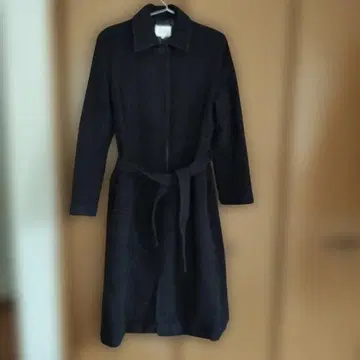 SEIZE 다크 그레이 벨트 포함 롱 코트