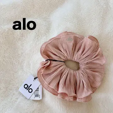 미사용 새상품 alo 스크런치 핑크