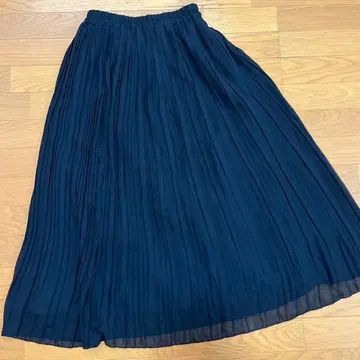 플리츠 롱 스커트 블랙