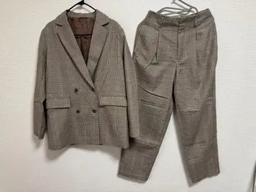 브라운 계열 체크 더블 브레스트 셋업