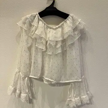 SNIDEL 프릴 레이스 긴팔 블라우스