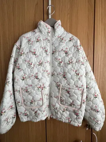 TINA:JOJUN 꽃무늬 퀼팅 코트