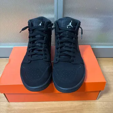 Jordan 블랙 하이컷 스니커즈