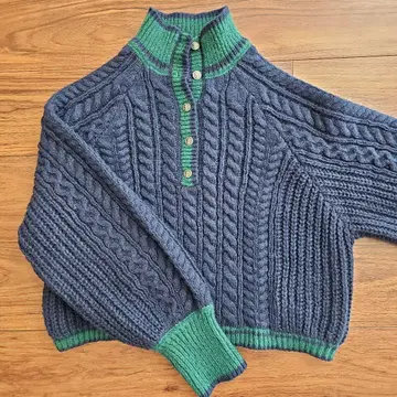 BONLECILL 본르실  짜임 니트 네이비 x 그린 프리