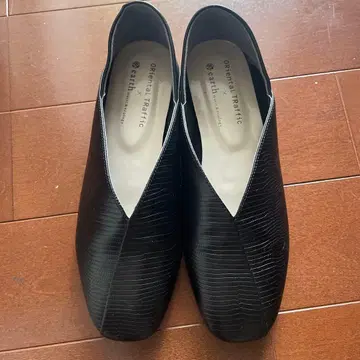 earth Opening Traffic 바부쉬 블랙 L