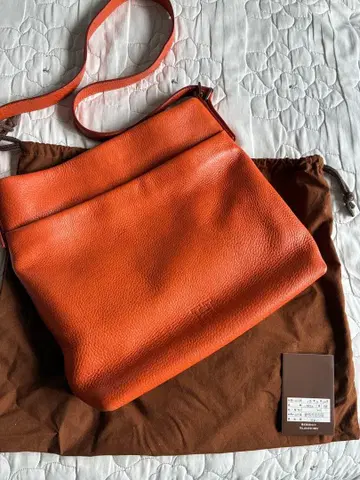 새상품급 HIROF 오렌지 가죽 숄더백