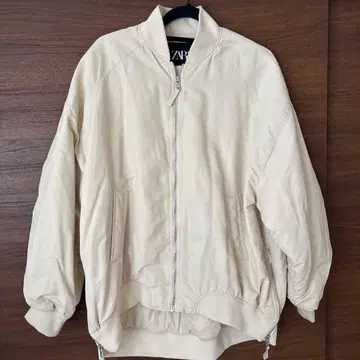 ZARA 아이보리 집업 점퍼