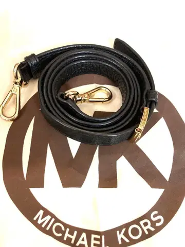 Michaelkors 숄더 스트랩 블랙