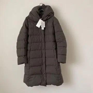 택 포함 새상품 언타이틀 화이트 덕 다운 코트 카키 사이즈 1