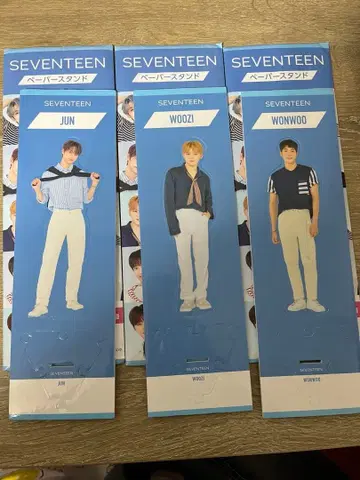 SEVENTEEN 페이퍼 스탠드 준 원우 우지