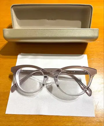 JINS 투명 보라색 캣아이 안경 today