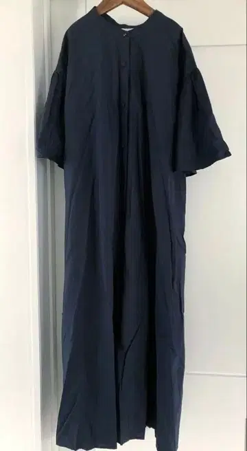 YEAR 다크 네이비 반팔 롱 셔츠 원피스