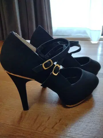 여성용 스트랩 하이힐 펌프스