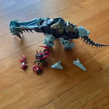 조이드 와일드 그라키오자우르스 스코피아 정크 공룡형 로봇과 부속품