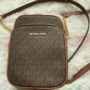 MICHAEL KORS 숄더백 브라운 가격 인하했습니다