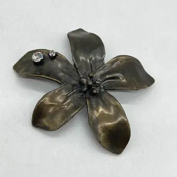 IKUO PARIS 이치모리 이쿠로 브로치 플라워 모티브