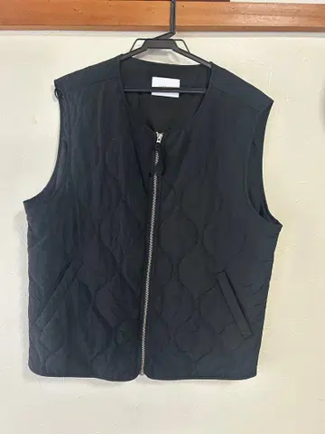 LEGENDS 블랙 퀼팅 베스트