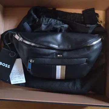 BOSS 바디백 블랙