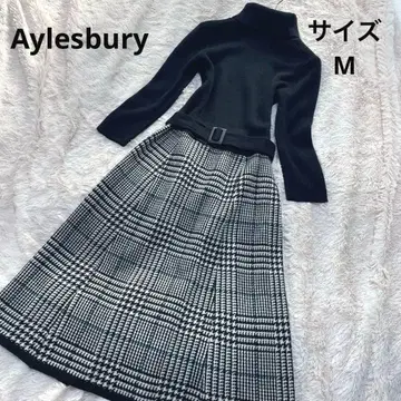 Aylesbury 터틀넥 체크 무늬 롱 니트 원피스