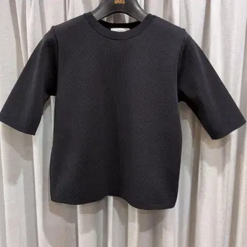 T Japan 스펀지 니트 새상품급 배송비 포함!