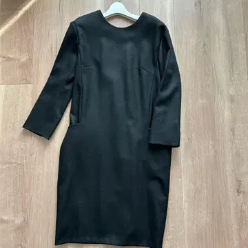 새상품급 울 코쿤 원피스