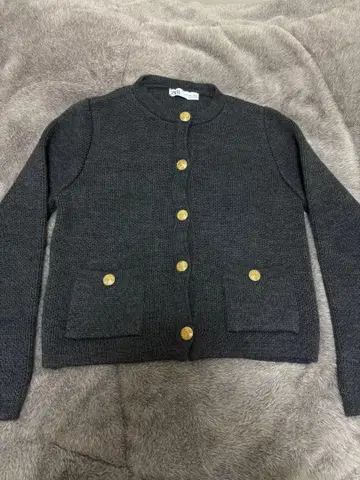 ZARA 니트 가디건 골드 버튼