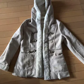 후드 부착 더플 코트