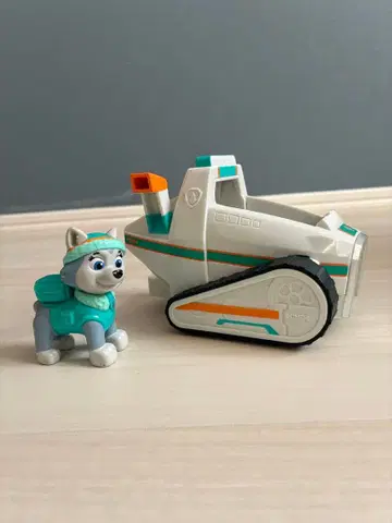 퍼피 구조대 에베레스트 캐릭터 트랙터